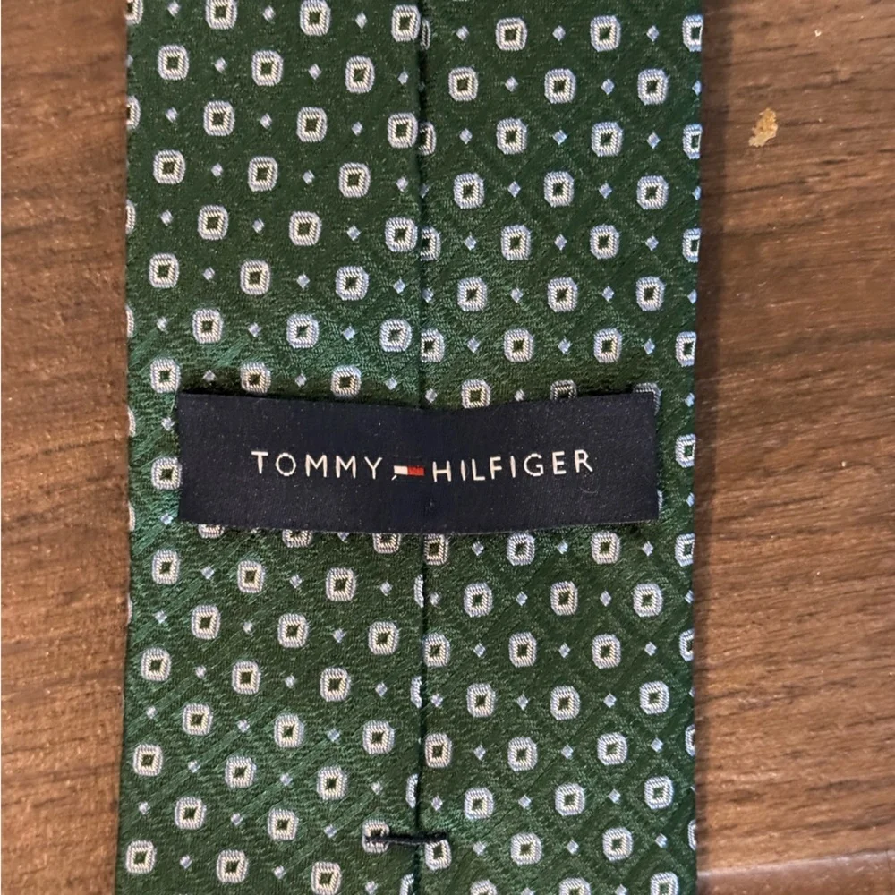 Tommy Hilfiger Green Silk Tie